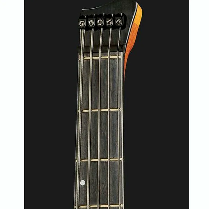 Test e Recensione del basso elettrico Franz Bassguitars Merak 5 Headless White