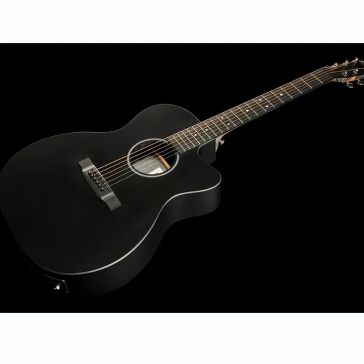 Test e Recensione della chitarra acustica Martin Guitars OMCX1E-01