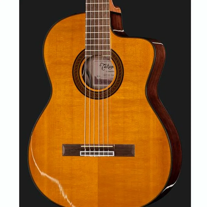 Test e Recensione: Takamine GC5CE Natural w/Bag