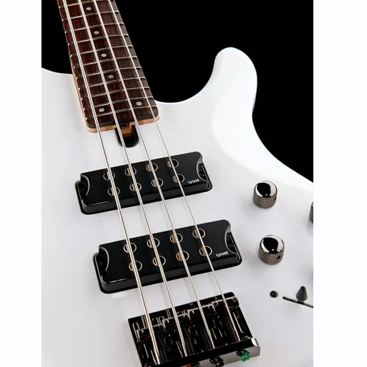 Test e Recensione: Yamaha TRBX 304 WH