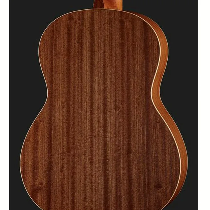 Test, Recensione Chitarra classica La Mancha Rubi CM