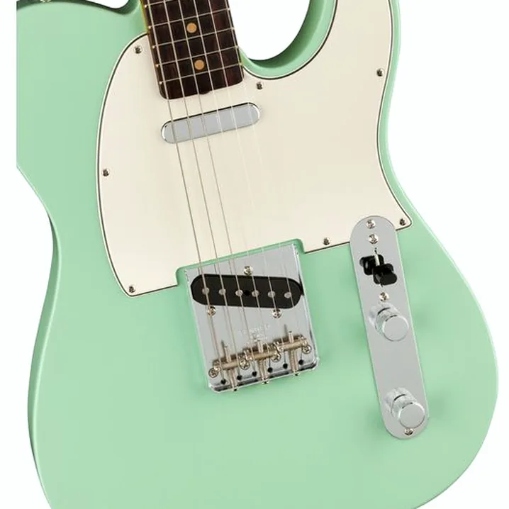 Test, Recensione della chitarra Fender AV II 63 TELE RW SFG