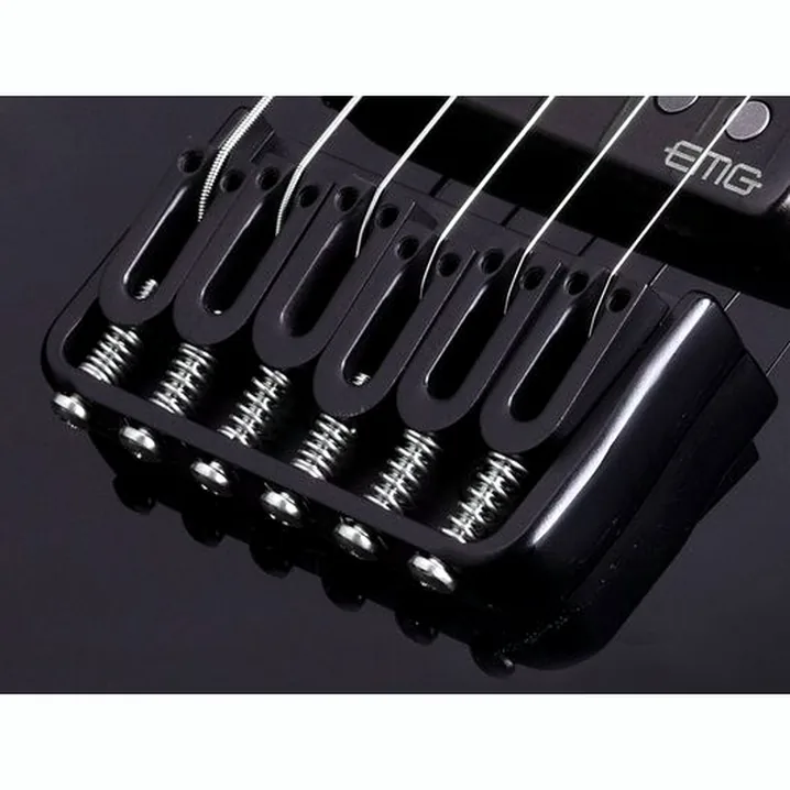 Test, Recensione della chitarra Schecter Hellraiser Hybrid PT-6 TBB